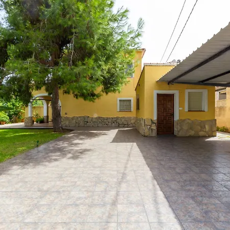 Casa Con Jardin A Pocos Pasos Del Mar Holiday home *