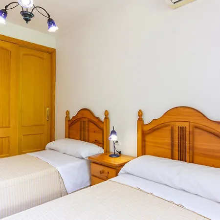 Casa Con Jardin A Pocos Pasos Del Mar Denia