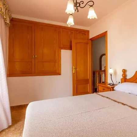 Casa Con Jardin A Pocos Pasos Del Mar Holiday home *